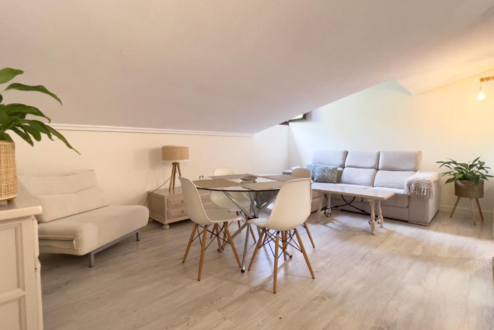 Apartamentos Santa Lucia Cabezón de la Sal Kültér fotó