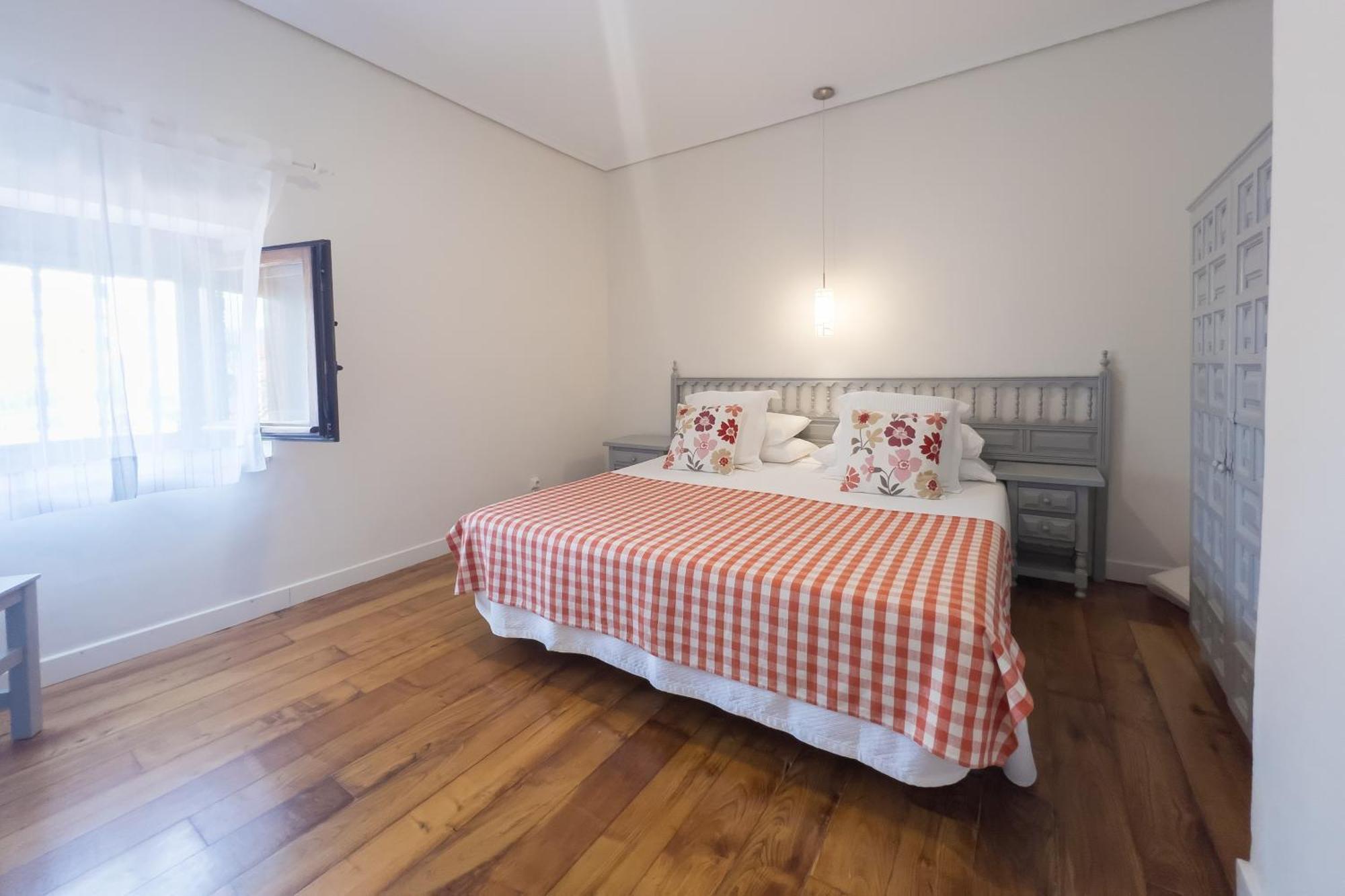 Apartamentos Santa Lucia Cabezón de la Sal Kültér fotó