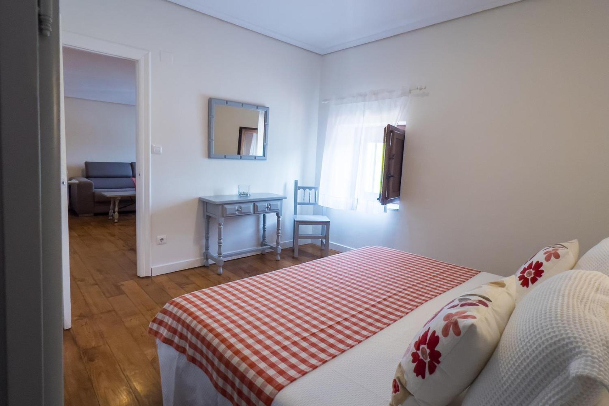 Apartamentos Santa Lucia Cabezón de la Sal Kültér fotó