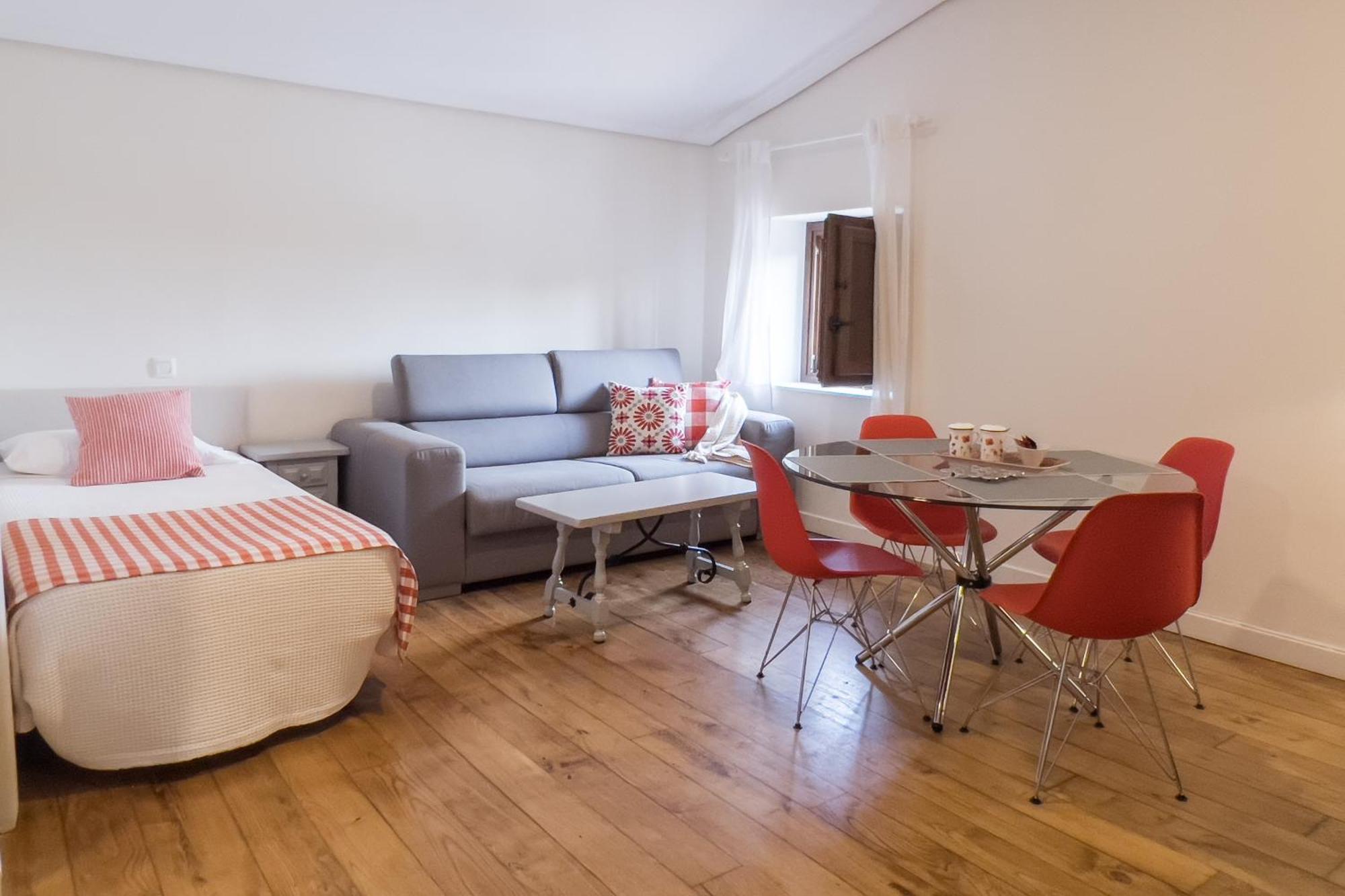 Apartamentos Santa Lucia Cabezón de la Sal Kültér fotó