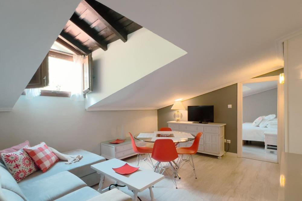 Apartamentos Santa Lucia Cabezón de la Sal Kültér fotó