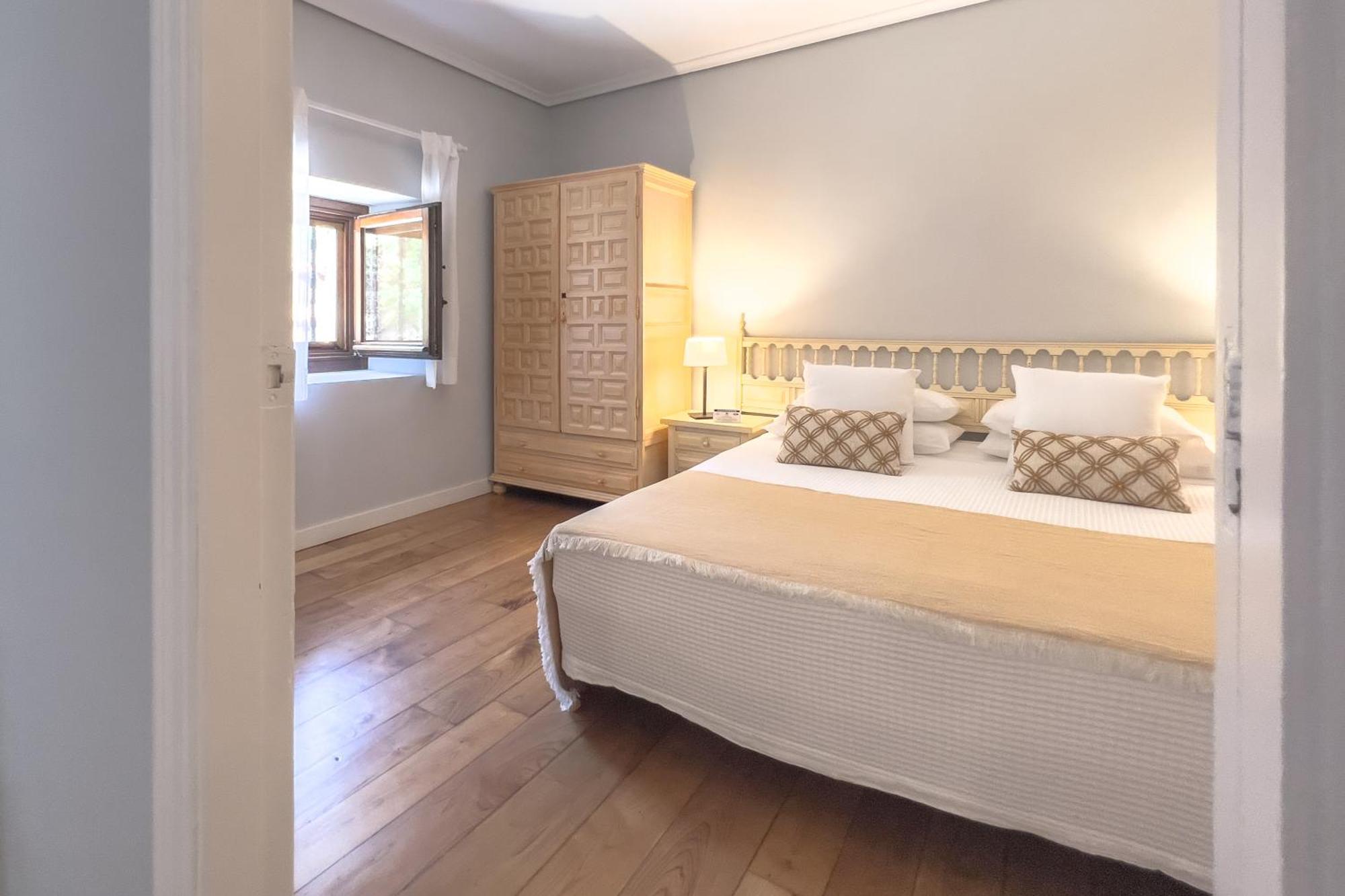 Apartamentos Santa Lucia Cabezón de la Sal Kültér fotó