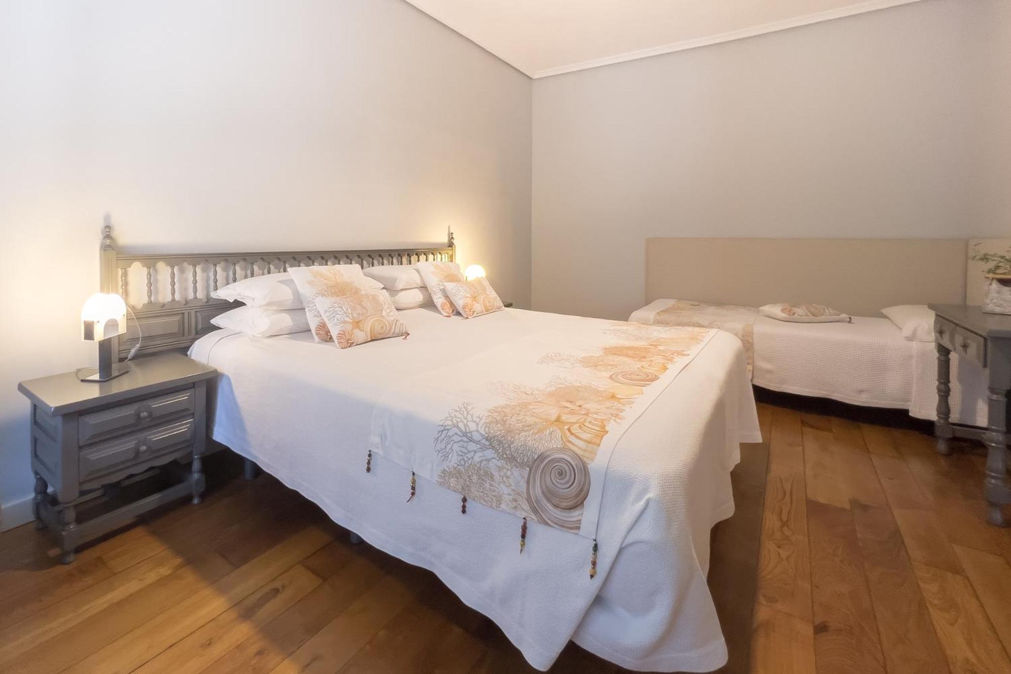 Apartamentos Santa Lucia Cabezón de la Sal Kültér fotó